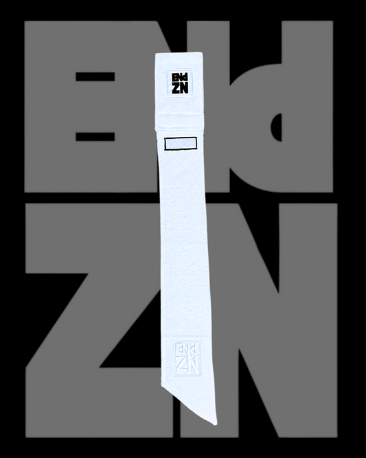 STREAMER TOWEL - WHITE